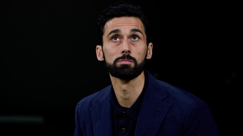 Real Madrid rối ren với Arbeloa