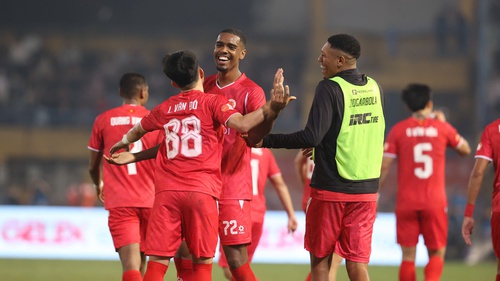 Bình luận viên Quang Huy: 'Chờ vòng đấu Tất niên V-League tưng bừng'