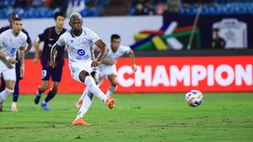 Penalty quyết định ngôi đầu bảng, Nam Định gặp Selangor tại bán kết ASEAN Shopee Cup