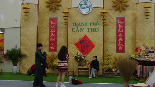 Hương vị miền Tây trong không khí Hội chợ Mùa Xuân 