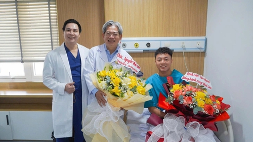 Thái Sơn phẫu thuật thành công, cần 9 tháng để hồi phục