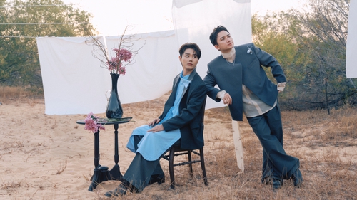 Phan Mạnh Quỳnh bắt tay Tăng Duy Tân ra mắt MV "Thấy trung nhân giữa thiên hạ"