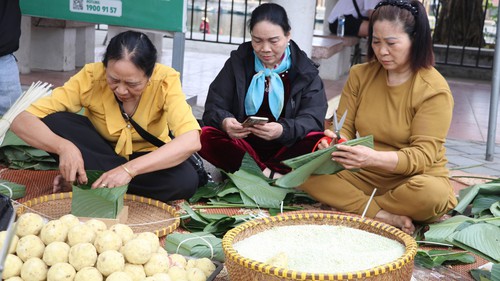 Ngày hội gói bánh chưng: Tôn vinh, gìn giữ nét đẹp Tết cổ truyền