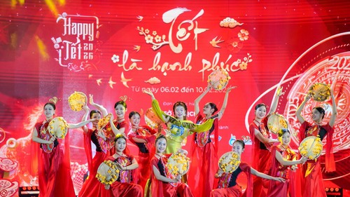Khai mạc "Happy Tết 2026": Trải nghiệm nét văn hóa truyền thống tại Hoàng thành Thăng Long