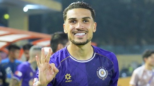 Sau khi ghi bàn ở V-League, tiền vệ nhập tịch trị giá 9 tỷ sẵn sàng khoác áo ĐT Việt Nam