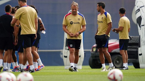 Cầu thủ Barca muốn Hansi Flick làm HLV lâu dài ở Camp Nou