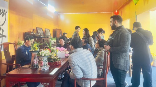 Hà Nội rộn ràng sắc xuân trong chương trình Happy Tết 2026