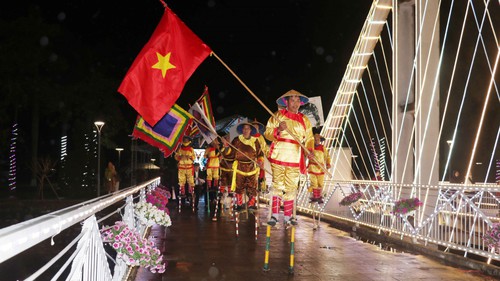 Phố đi bộ Nam Hòa ra mắt, thắp sáng không gian văn hóa Phố Hiến