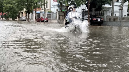 Không khí lạnh, Hà Tĩnh đến Đà Nẵng và Quảng Ngãi đến Gia Lai có nơi mưa to