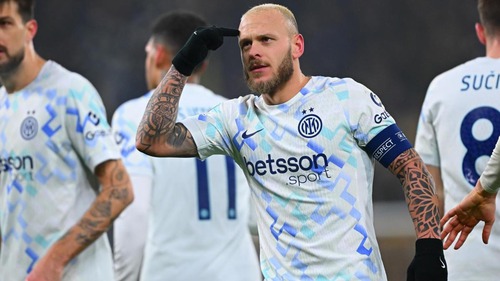 Federico Dimarco khiến Roberto Carlos 'chỉ còn là cái tên'