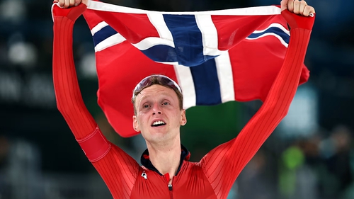 Ngôi sao Na Uy giành HCV lịch sử ở Olympic mùa Đông 2026 chỉ hơn 2 tuần sau khi lập kỷ lục thế giới 