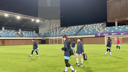 Tin nóng bóng đá Việt Nam hôm nay 10/2: Đội tuyển Việt Nam gặp Trung Quốc; Futsal Việt Nam bị phạt 2000 USD