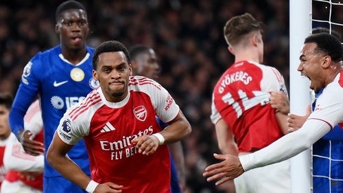 Gary Neville: Arsenal sẽ trải qua 10 tuần "đau đớn" để giành chức vô địch Premier League