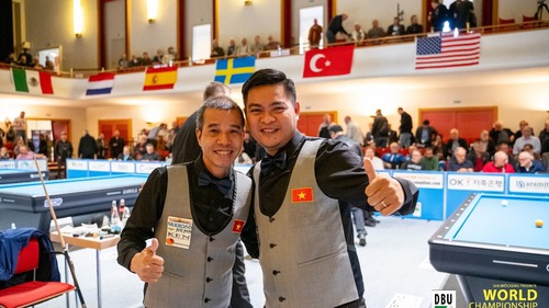 Hai cơ thủ Việt Nam xuất sắc vượt qua đội Đức, giành chức vô địch thế giới
