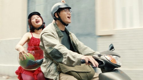 Phim "Cảm ơn người đã thức cùng tôi": Giấc mơ trong trẻo và đầy thổn thức