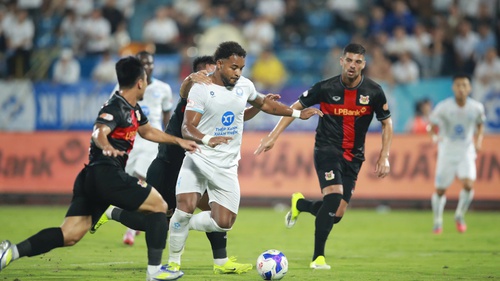 V-League vòng 14: Nam Định ngược dòng trước Ninh Bình, Hải Phòng và Thanh Hóa tạo mưa bàn thắng