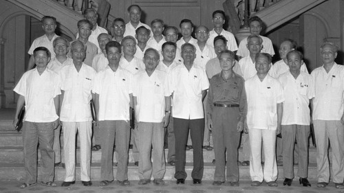 Cuộc bầu cử Quốc hội khóa V và Dấu ấn nhiệm kỳ (1975-1976)