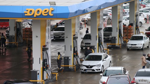 Giá dầu tiếp tục giảm, thị trường chứng khoán vùng Vịnh phục hồi