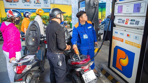 Bộ Công Thương khuyến khích tiết kiệm xăng dầu, không tích trữ gây mất cân đối thị trường