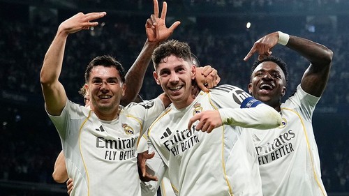 Đại thắng Man City nhờ hat-trick bất ngờ, Real Madrid mở toang cửa vào tứ kết Champions League