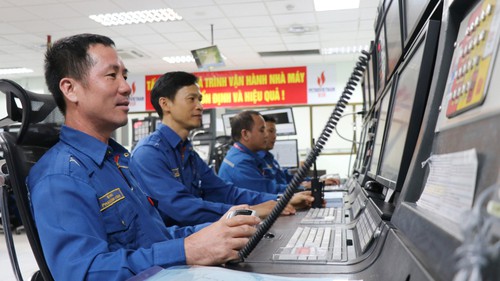 Công điện của Thủ tướng Chính phủ về tăng cường các giải pháp bảo đảm cung ứng xăng dầu