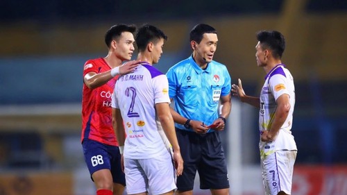 Tin nóng bóng đá Việt hôm nay 13/3: Đội tuyển nữ Việt Nam đã về Việt Nam; Trọng tài Hàn Quốc điều khiển trận Ninh Bình – CAHN