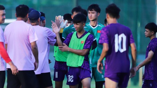 Tiền đạo Việt kiều tập trung đội U19 Việt Nam