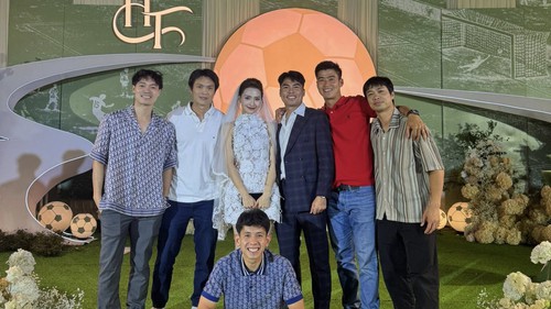 Công Phượng và dàn sao Thường Châu 2018 hội ngộ ở đám cưới của tiền vệ Đức Huy 