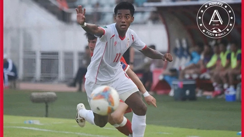 Tiền đạo Đông Nam Á từng sút tung lưới MU từ giã ĐTQG sau sự cố 'tác động vật lý' với phụ nữ