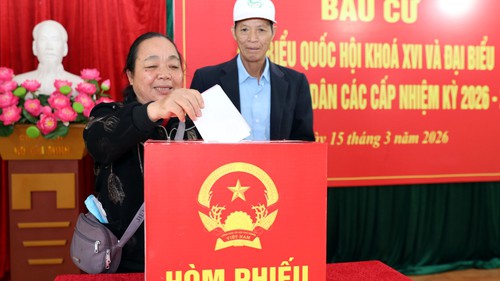 Tính đến 22 giờ ngày 15/3, tỷ lệ cử tri đi bầu cử đạt 99,64%