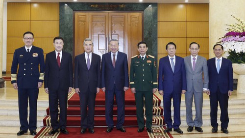 Tổng Bí thư Tô Lâm tiếp Bộ trưởng các Bộ Ngoại giao, Quốc phòng và Công an Trung Quốc