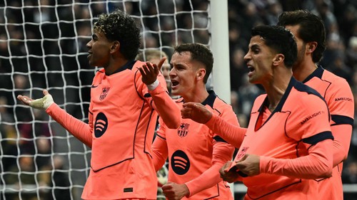 Barcelona - Newcastle (lượt đi 1-1): Tấm phiếu mang tên Newcastle