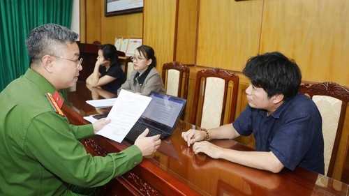 An cư không thể bắt đầu từ sự gian dối