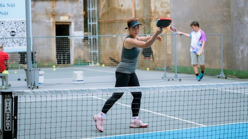 Cựu tuyển thủ quốc gia Bùi Kim Hà: Pickleball dễ chơi nhưng không dễ dãi