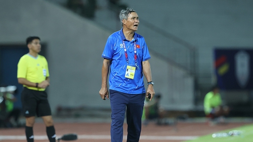 Khoảng trống sau HLV Mai Đức Chung 