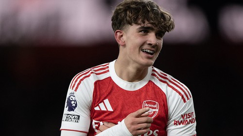 Arsenal có thể mất thần đồng 16 tuổi ở giai đoạn quyết định vì kỳ thì trung học