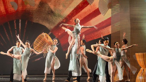 Ballet đương đại “Dó”: Cảm hứng từ chất liệu dân gian Việt Nam