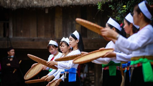 Lần đầu tiên đưa văn hóa đặc sắc của người Mường vào chương trình Lễ hội Đền Hùng
