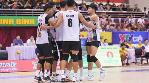 Đội bóng chuyền được ví như ‘tuyển Việt Nam thu nhỏ’ chiến thắng tưng bừng tại giải đấu đầu tiên năm 2026