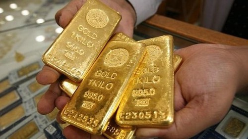 Giá vàng duy trì đà giảm sau quyết định của FED