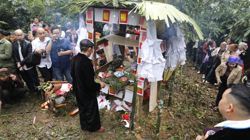 Lễ cúng rừng - nét văn hóa đặc sắc của người Mông