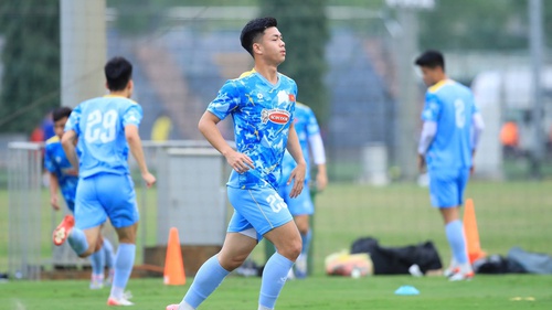 Tin nóng bóng đá Việt hôm nay 20/3: FIFA đánh giá cao HLV Kim Sang Sik