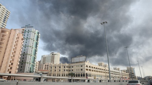 Mỹ không loại trừ khả năng triển khai bộ binh, Iran tuyên bố khóa chặt eo biển Hormuz