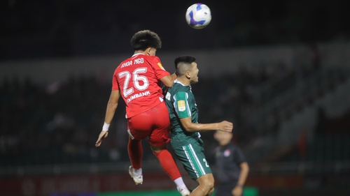 Cầu thủ Việt kiều Khoa Ngô được HLV Lê Huỳnh Đức khen hết lời