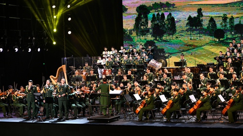 Dàn nhạc giao hưởng Quân đội tích cực chuẩn bị cho ngày ra mắt 