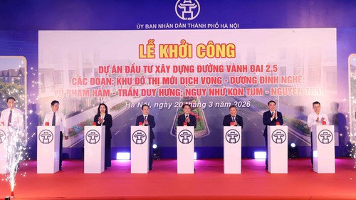 Hạ tầng "cứng" và dòng chảy mềm của Hà Nội