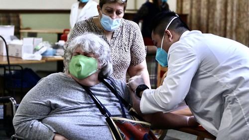 Mỹ: Hơn 155.000 ca tử vong vì COVID-19 không được thống kê