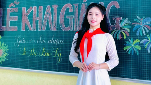 Cô giáo Lo Thị Bảo Vy, người Ơ Đu đầu tiên trở thành đại biểu Quốc hội