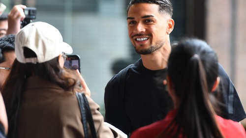 Hoàng Hên bồi hồi xúc động trong ngày đầu tập trung đội tuyển Việt Nam