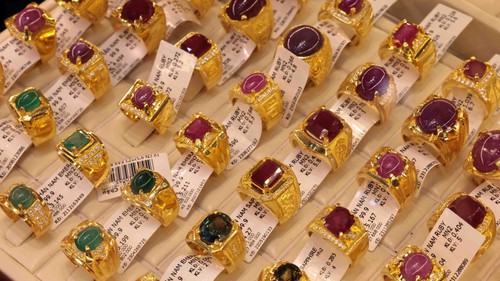 Thị trường vàng tuần từ 16-21/3: Giá vàng trong nước "bốc hơi" 10 triệu đồng/lượng